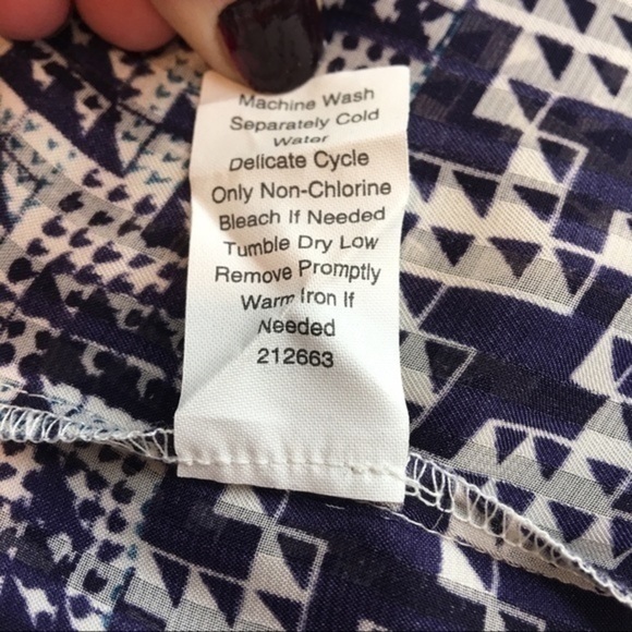 CAbi Style# 735 Astor Aster Top - Picture 6 of 7